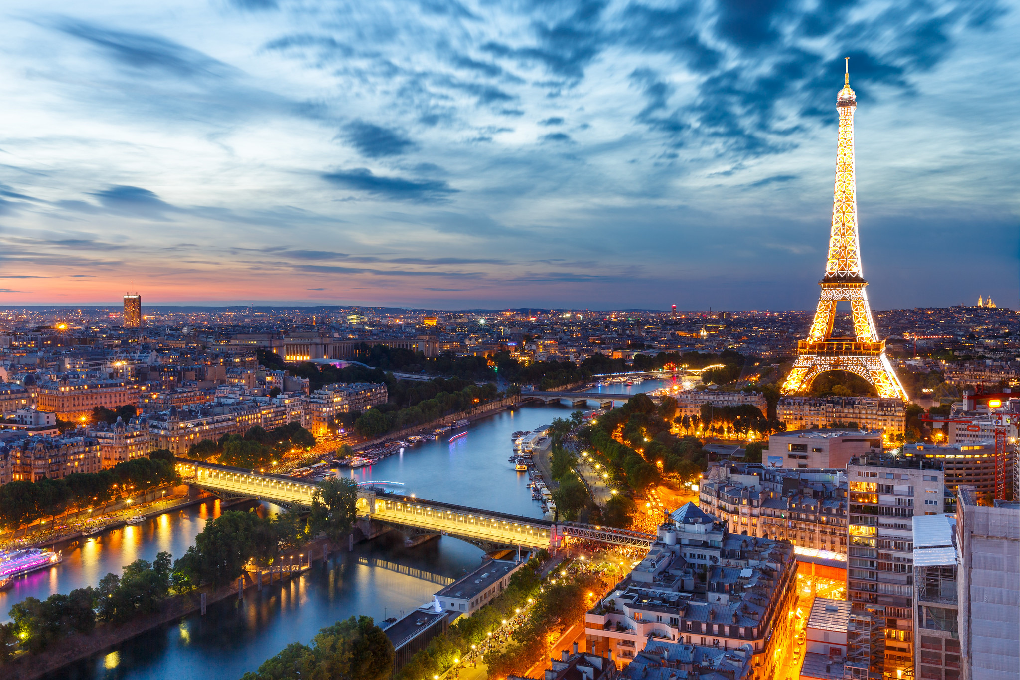 Paris Turu Pegasus Havayolları ile 3 Gece 4 Gün (ORY-ORY) IS001 - 29 Mart